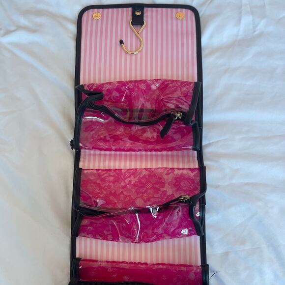 Victoria’s Secret Hanging Cosmetics Case - Picture 3 of 4